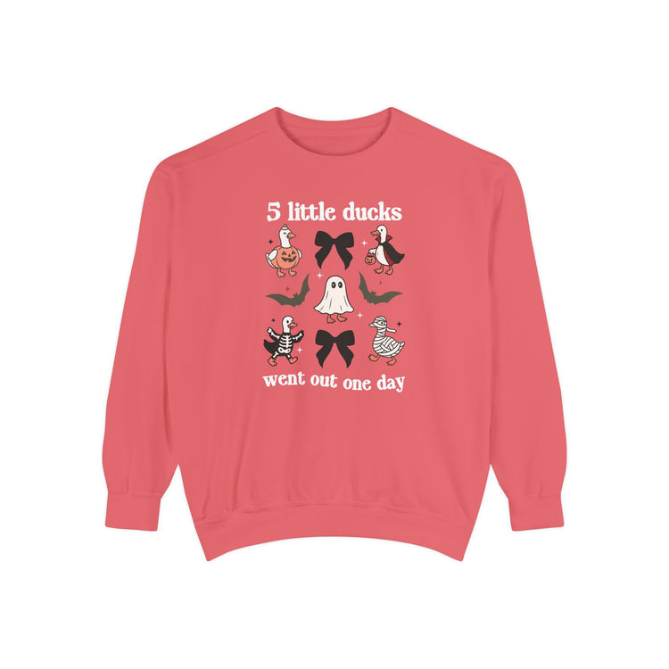 5 little spooky ducks comfort colors crewneck