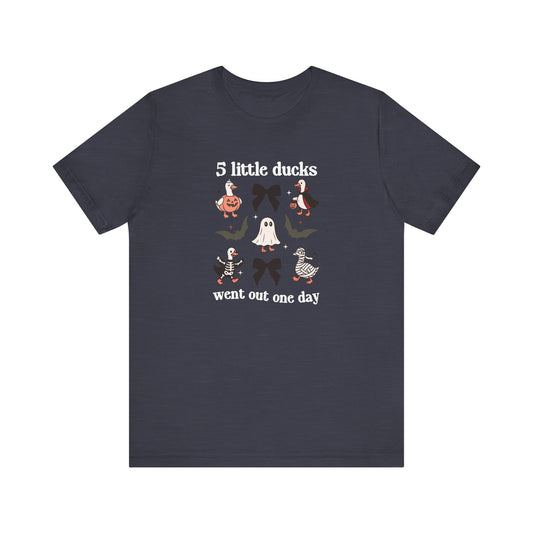 5 little ducks spooky short sleeve tee