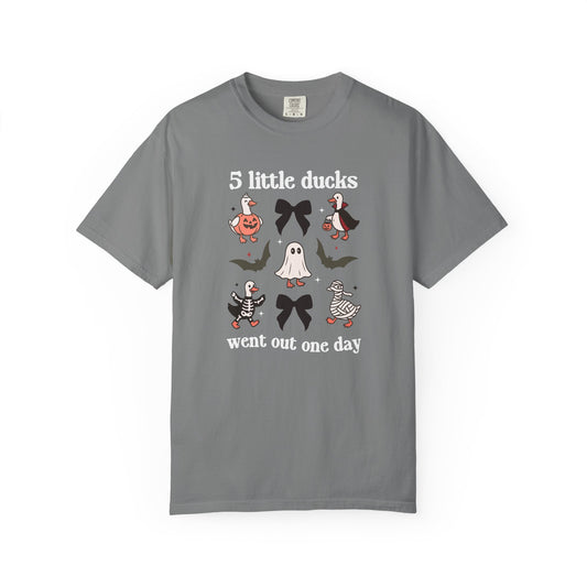 5 little spooky ducks comfort colors tee