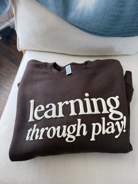 learning through play! neutral PUFF-PRINT balloon-sleeve lightweight crewneck learning through play! neutral